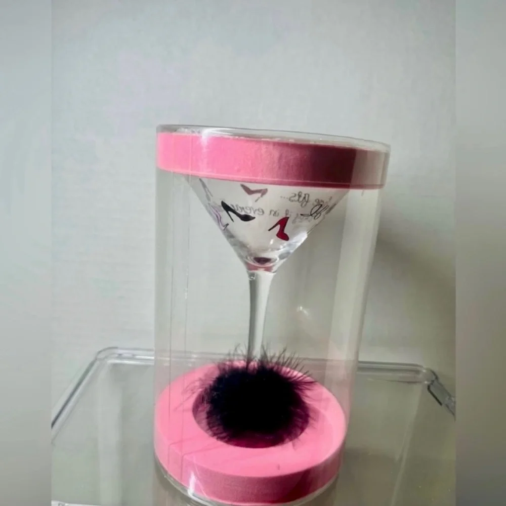 (BRAND NEW) MINX SHOE THEMED MARTINI GLASS W/FEATHERS AT THE BASE OF GLASS